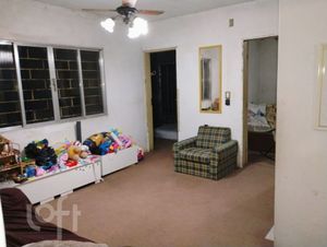Image 6 - 844002