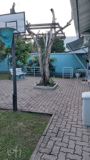 Image 12 - 844004
