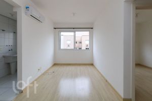 Image 10 - 844067