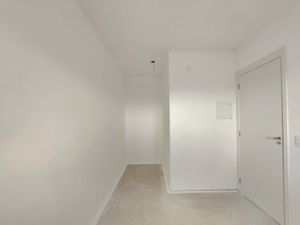 Image 5 - 844071