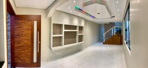 Image 3 - 844102