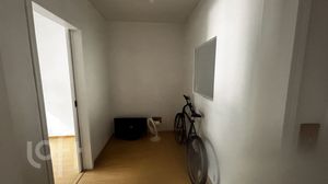 Image 4 - 844150