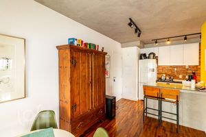 Image 3 - 844156