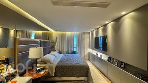 Image 9 - 844207