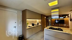 Image 24 - 844207