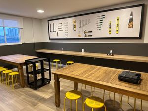 Image 15 - 844249
