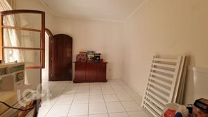 Image 10 - 844447