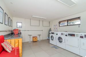 Image 37 - 844574
