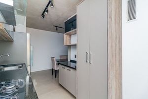 Image 17 - 844574
