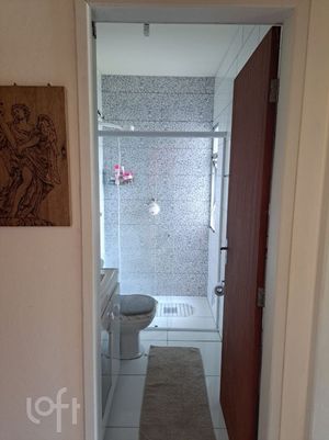 Image 11 - 844579