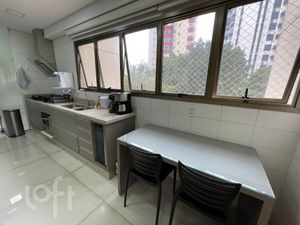 Image 12 - 844585