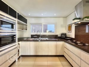 Image 19 - 844618