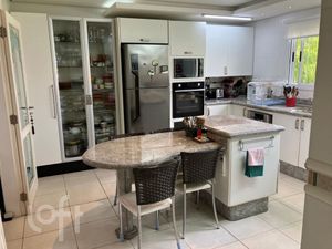 Image 6 - 844730
