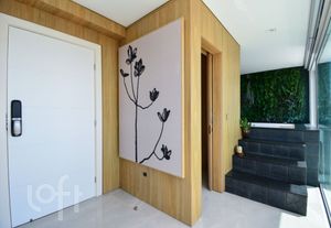 Image 18 - 844774