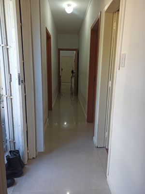 Image 19 - 844818
