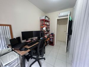 Image 21 - 844850