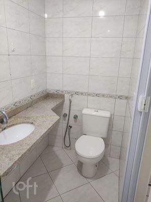 Image 8 - 844850