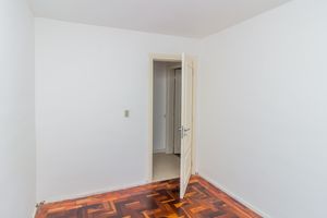 Image 11 - 844853