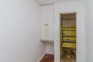 Image 24 - 844853