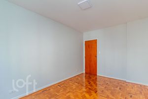 Image 8 - 844878