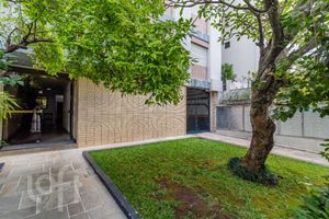 Image 35 - 844878