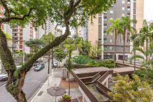 Image 18 - 844904