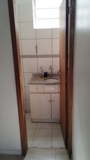 Image 1 - 844927