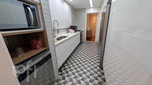 Image 6 - 844973