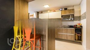 Image 6 - 845027