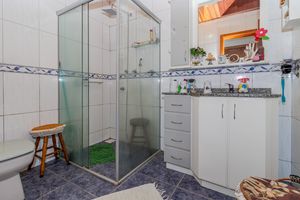 Image 17 - 845053