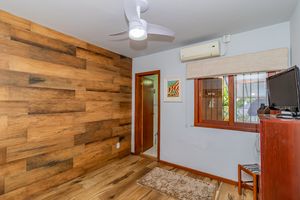 Image 19 - 845053