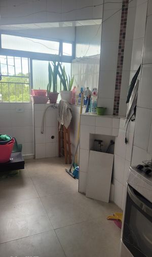 Image 9 - 845124