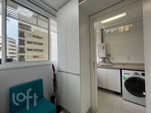 Image 10 - 845256