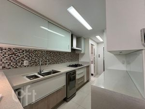 Image 5 - 845256