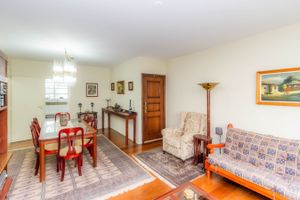 Image 4 - 845260