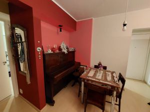 Image 3 - 845274
