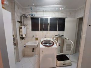 Image 8 - 845274