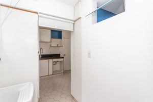 Image 31 - 845276