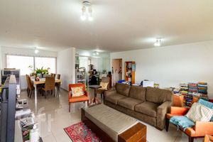 Image 29 - 845278