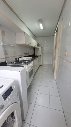 Image 3 - 845284