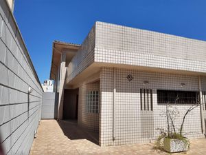 Image 3 - 845337