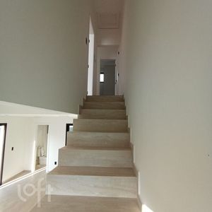 Image 6 - 845350