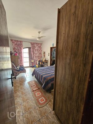 Image 12 - 845421