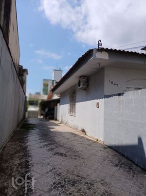 Image 3 - 845547