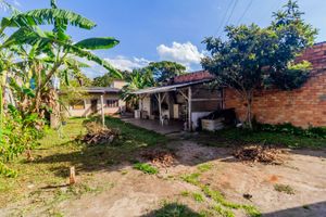 Image 10 - 845606