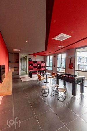 Image 24 - 845642