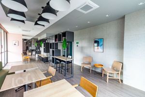 Image 22 - 845642
