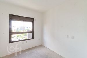 Image 7 - 845642