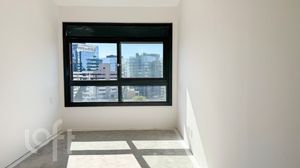 Image 9 - 845752
