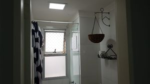 Image 10 - 845759